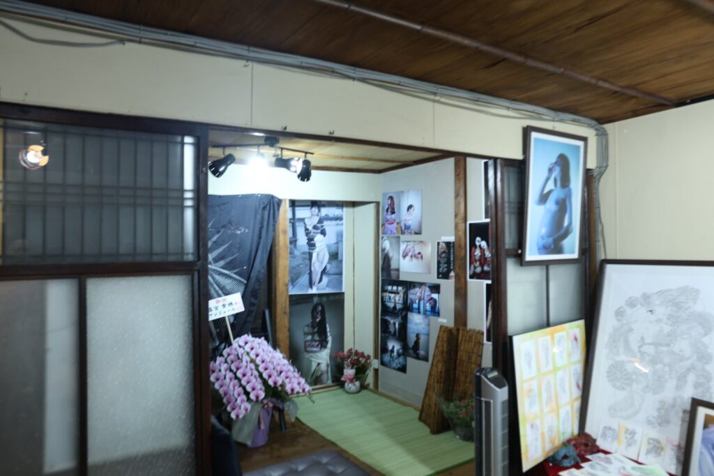 GRuyIaMakAACADd 1024x683